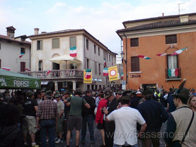 Adunata Alpini BAssano 2008 MK-128.JPG